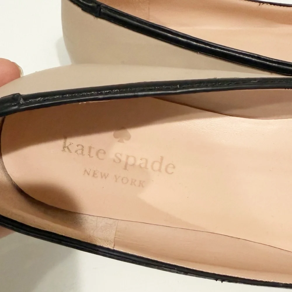 KATE SPADE Kait Flats Classic Preppy Coastal Size 9